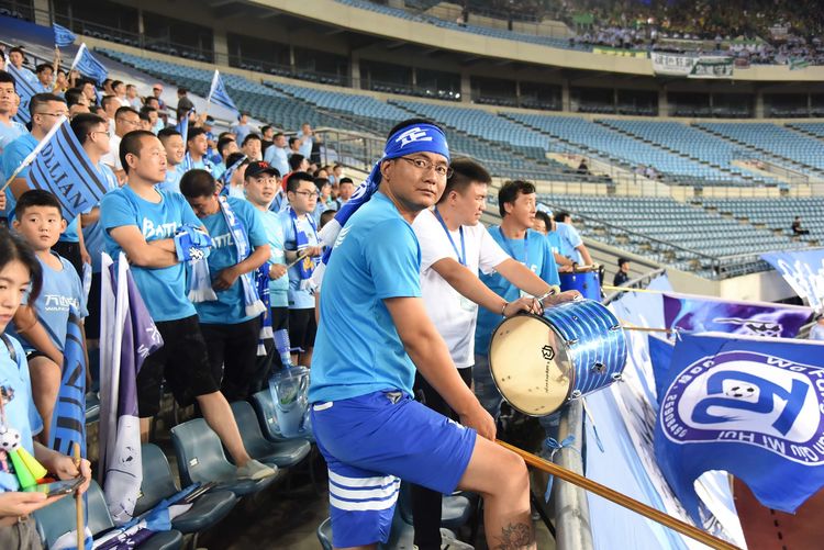 大连一方球员体能强劲,全面出击稳定前行 大连一方球员体能强劲,全面出击稳定前行