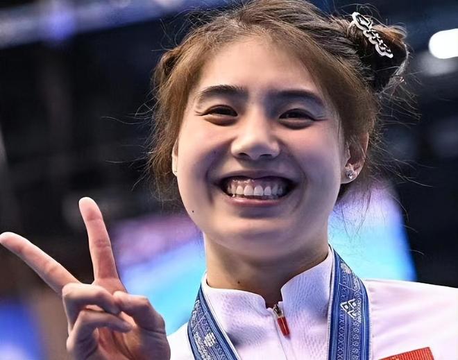 英国威廉希尔-秘鲁游泳选手刷新国内记录获银牌