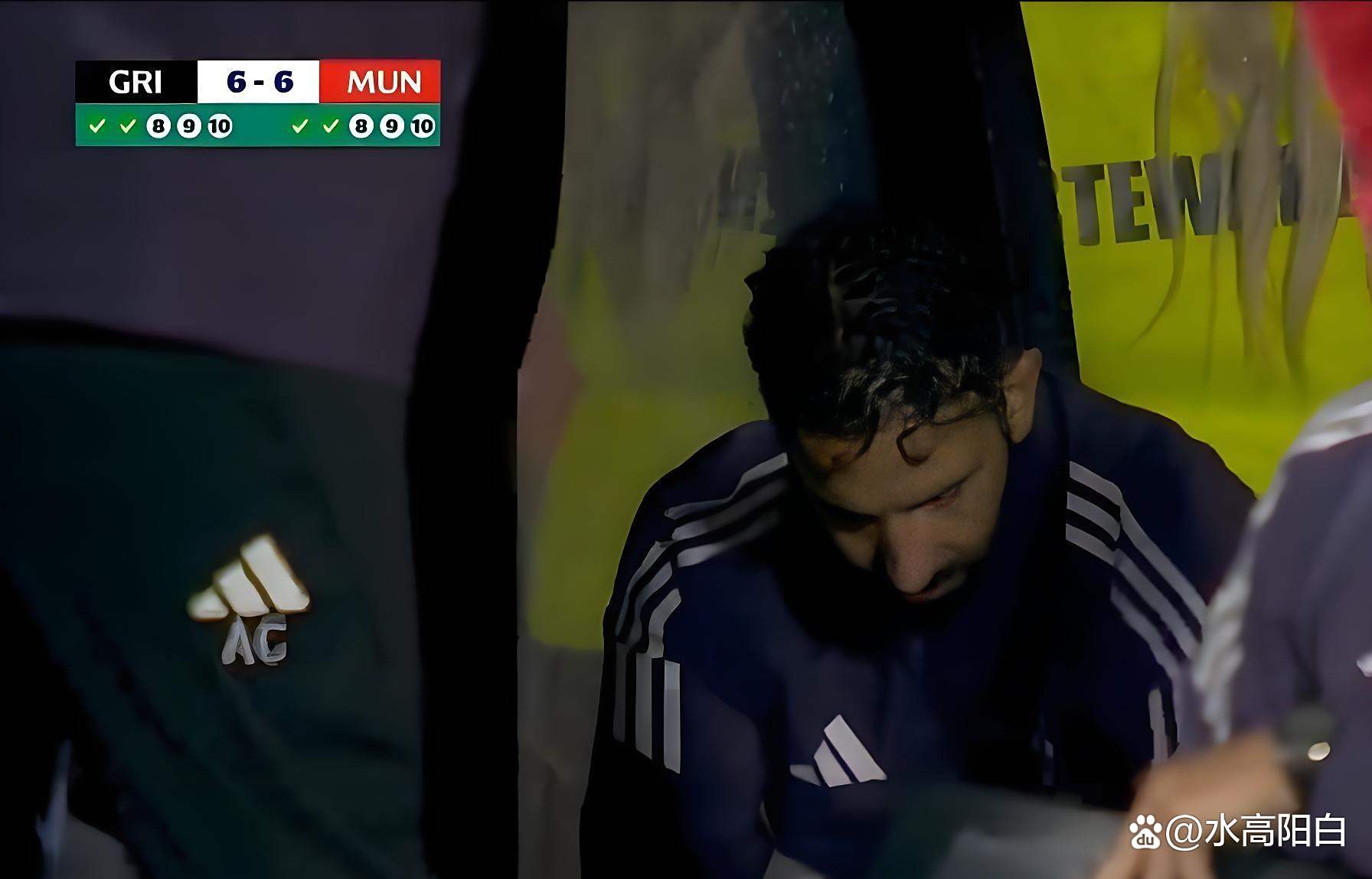 威廉希尔app-曼联客场大败,球员表现低迷 威廉希尔app-曼联客场大败,球员表现低迷