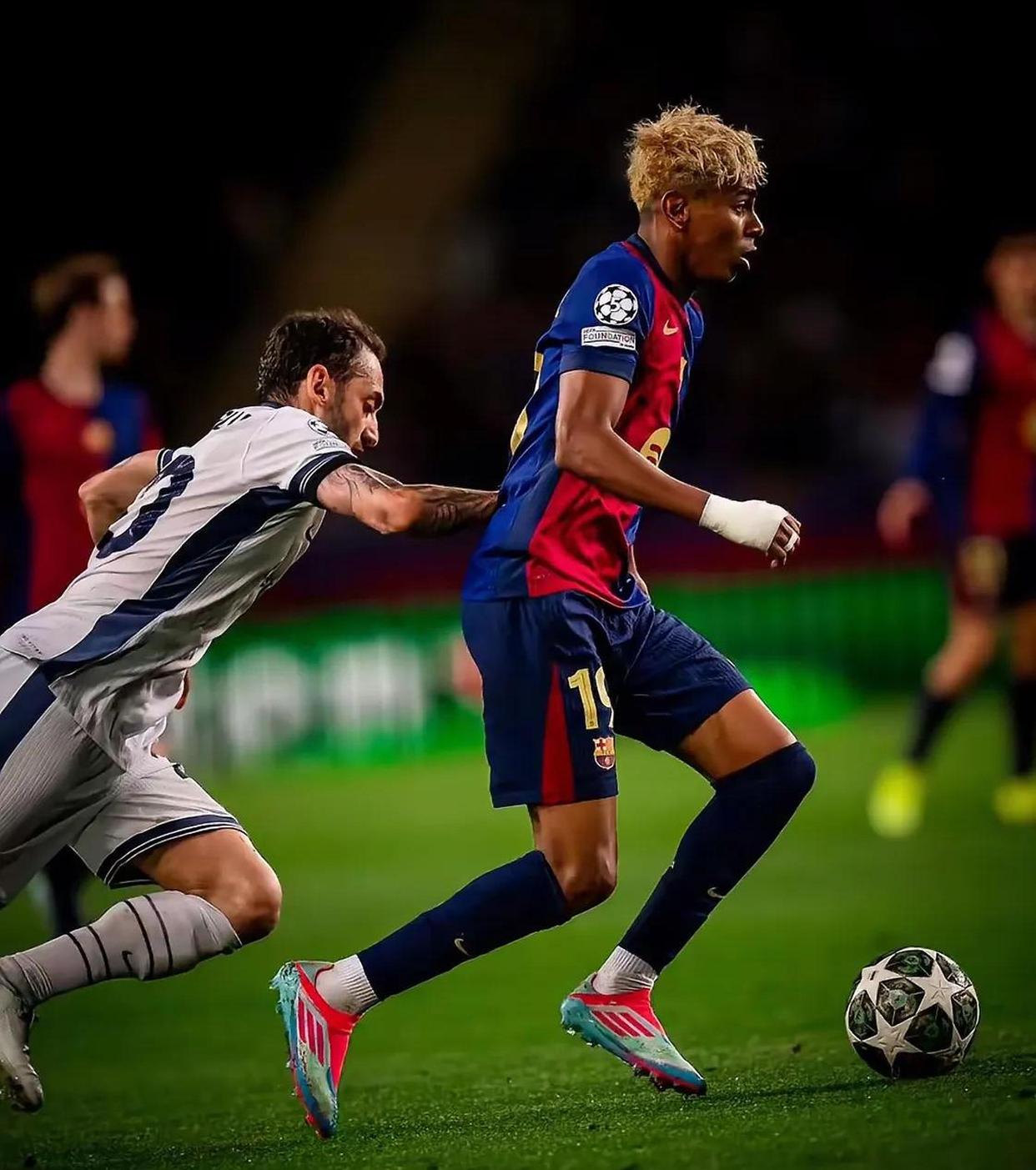 豪门巴萨球员受伤,或将缺席关键比赛 豪门巴萨球员受伤,或将缺席关键比赛