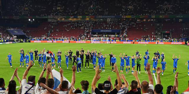 威廉希尔官网-荷兰击败奥地利,晋级16强 威廉希尔官网-荷兰击败奥地利,晋级16强