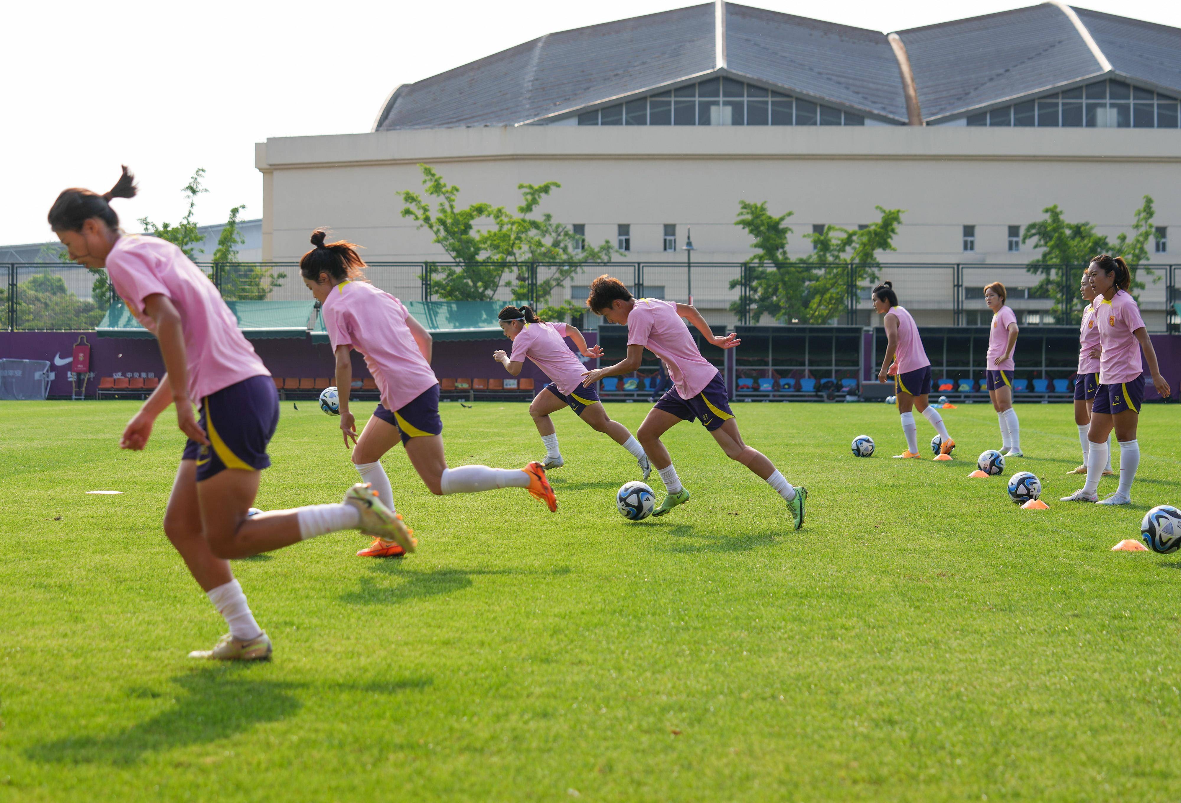 英国威廉希尔-中国女足备战大赛,誓夺比赛 英国威廉希尔-中国女足备战大赛,誓夺比赛