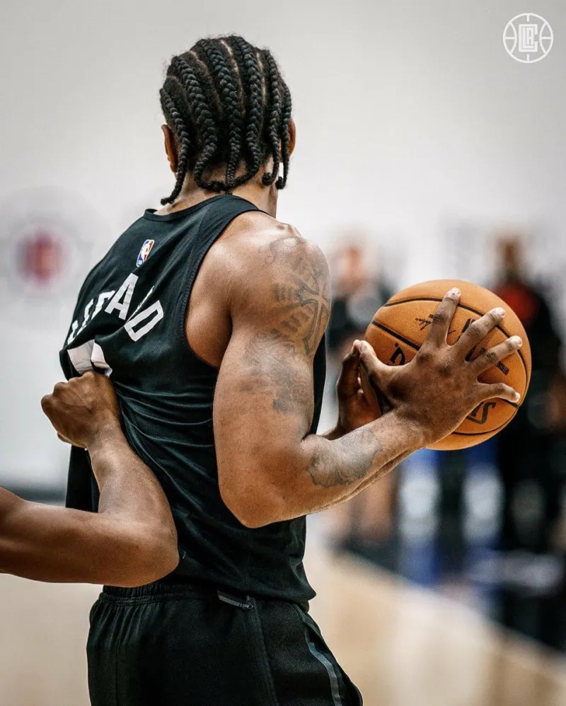 威廉希尔app-NBA球队新赛季备战,教练展望未来 威廉希尔app-NBA球队新赛季备战,教练展望未来