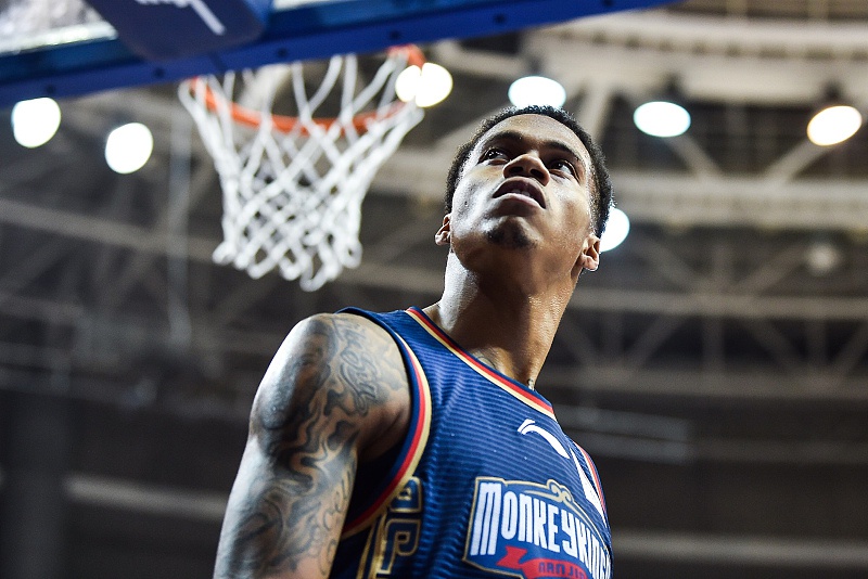 NBA球队新赛季备战，教练展望未来