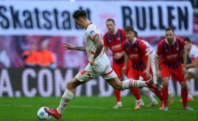 英国威廉希尔-曼联轻松战胜纽卡,开启新赛季好局 英国威廉希尔-曼联轻松战胜纽卡,开启新赛季好局