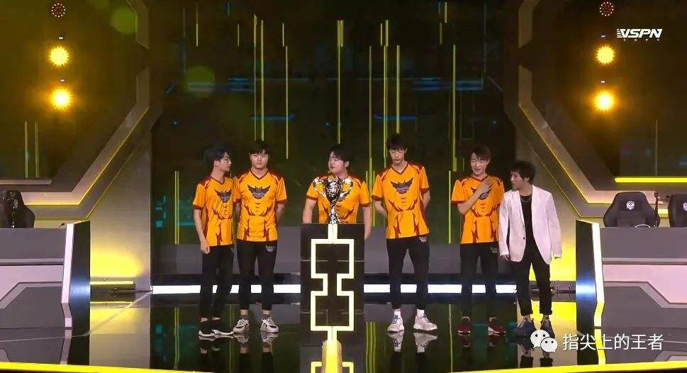 冠军杯小组赛收官战打破悬念,出线名单悄然出炉 冠军杯小组赛收官战打破悬念,出线名单悄然出炉