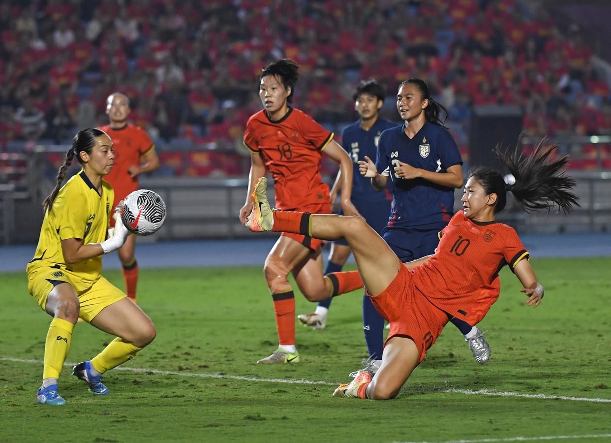 国际足球比赛中国队斩获冠军 国际足球比赛中国队斩获冠军