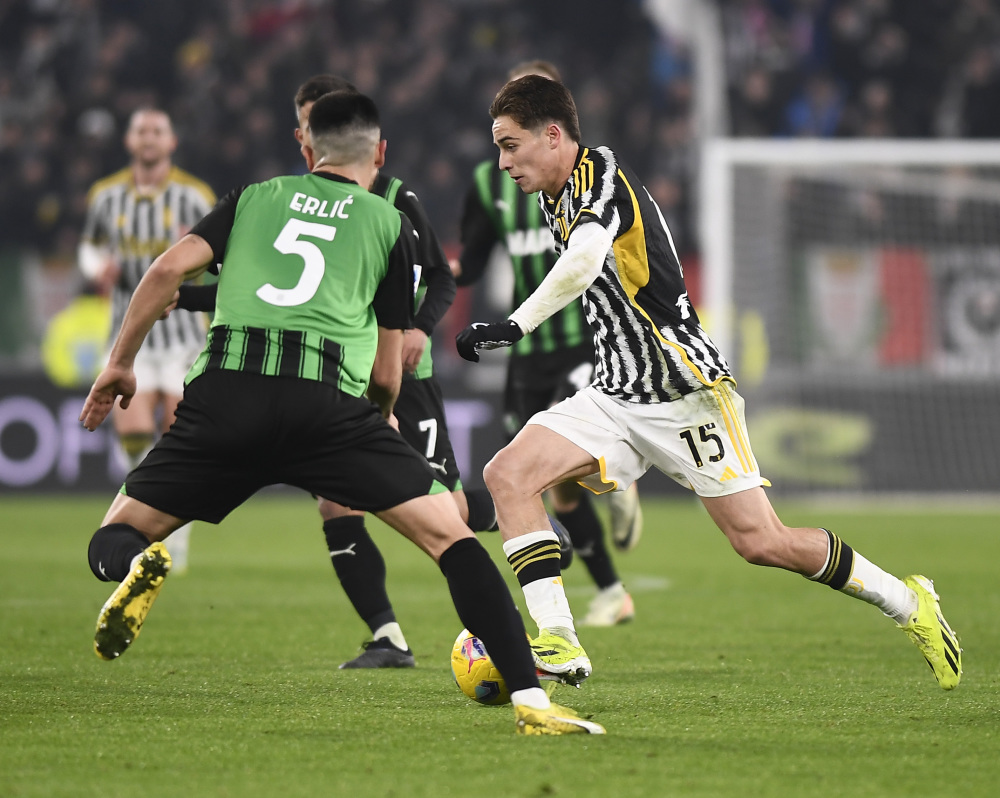 英国威廉希尔-尤文图斯客胜,意甲争冠竞争激烈 英国威廉希尔-尤文图斯客胜,意甲争冠竞争激烈