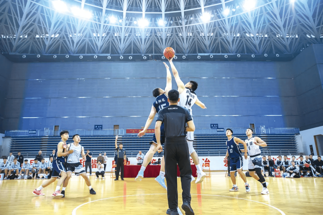 安徽队奋力拼搏,迎接新一轮比赛 安徽队奋力拼搏,迎接新一轮比赛