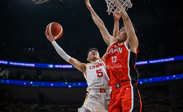 亚洲杯篮球赛:中国男篮成功晋级四强,赞助商纷纷竞逐 亚洲杯篮球赛:中国男篮成功晋级四强,赞助商纷纷竞逐