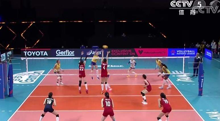 力克劲旅巴西队逆袭胜出 力克劲旅巴西队逆袭胜出