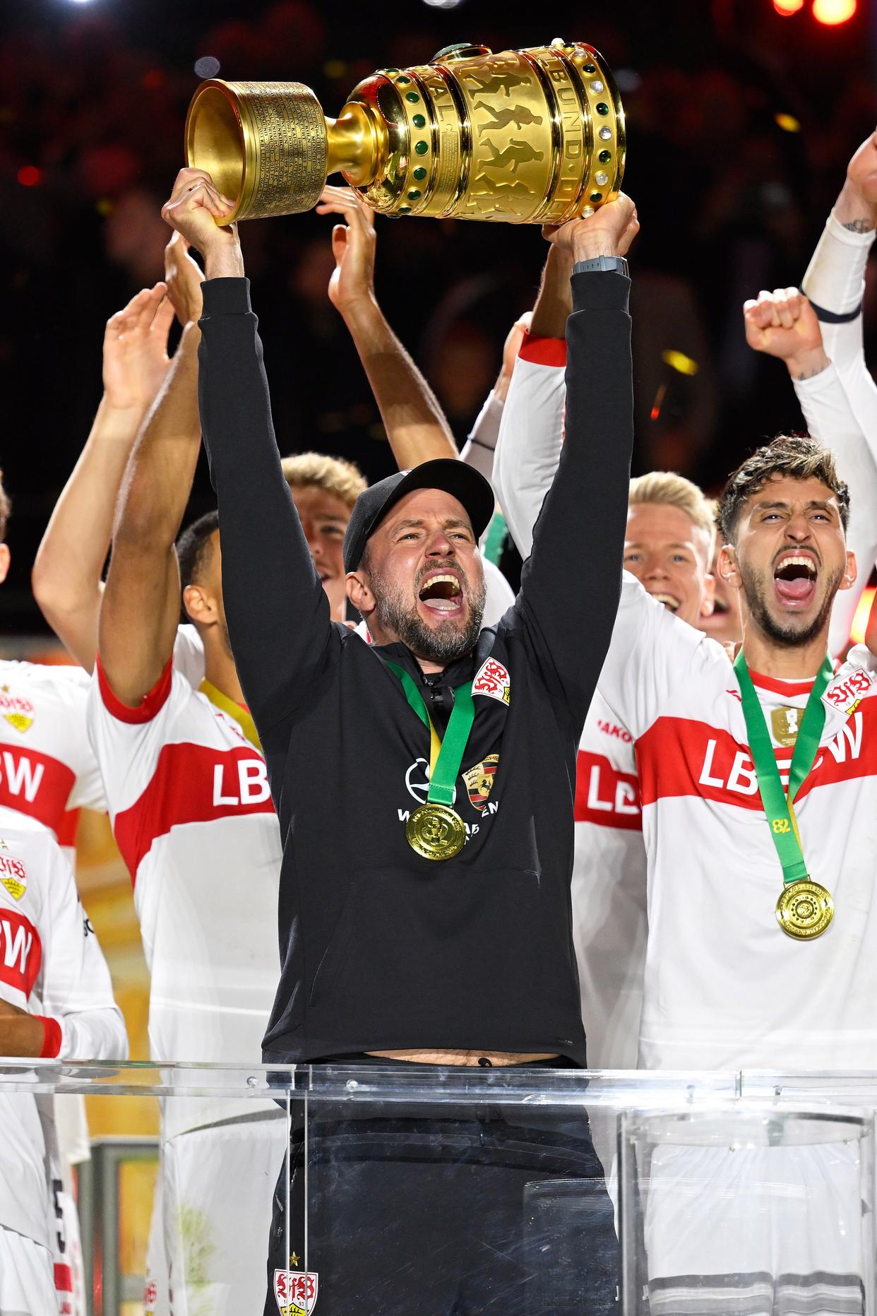 威廉希尔app-斯图加特客场获胜,保级前景大好 威廉希尔app-斯图加特客场获胜,保级前景大好