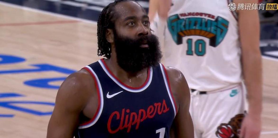 尼克斯险胜灰熊,小莱昂纳德全能表现 尼克斯险胜灰熊,小莱昂纳德全能表现