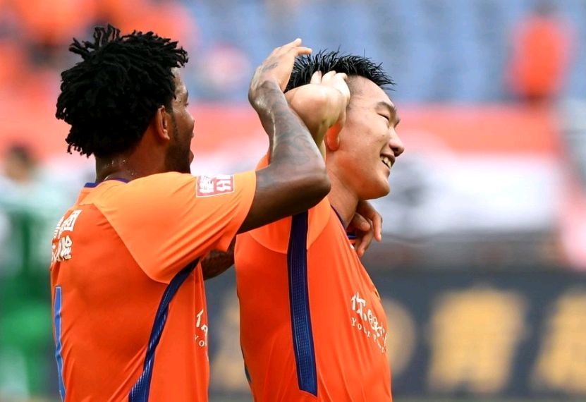 韩国联赛球员奋勇争先国家队夺冠在望