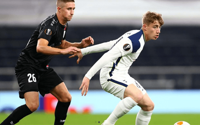 威廉希尔app-桑托斯战平戛拿斯队，争夺榜首胜绩