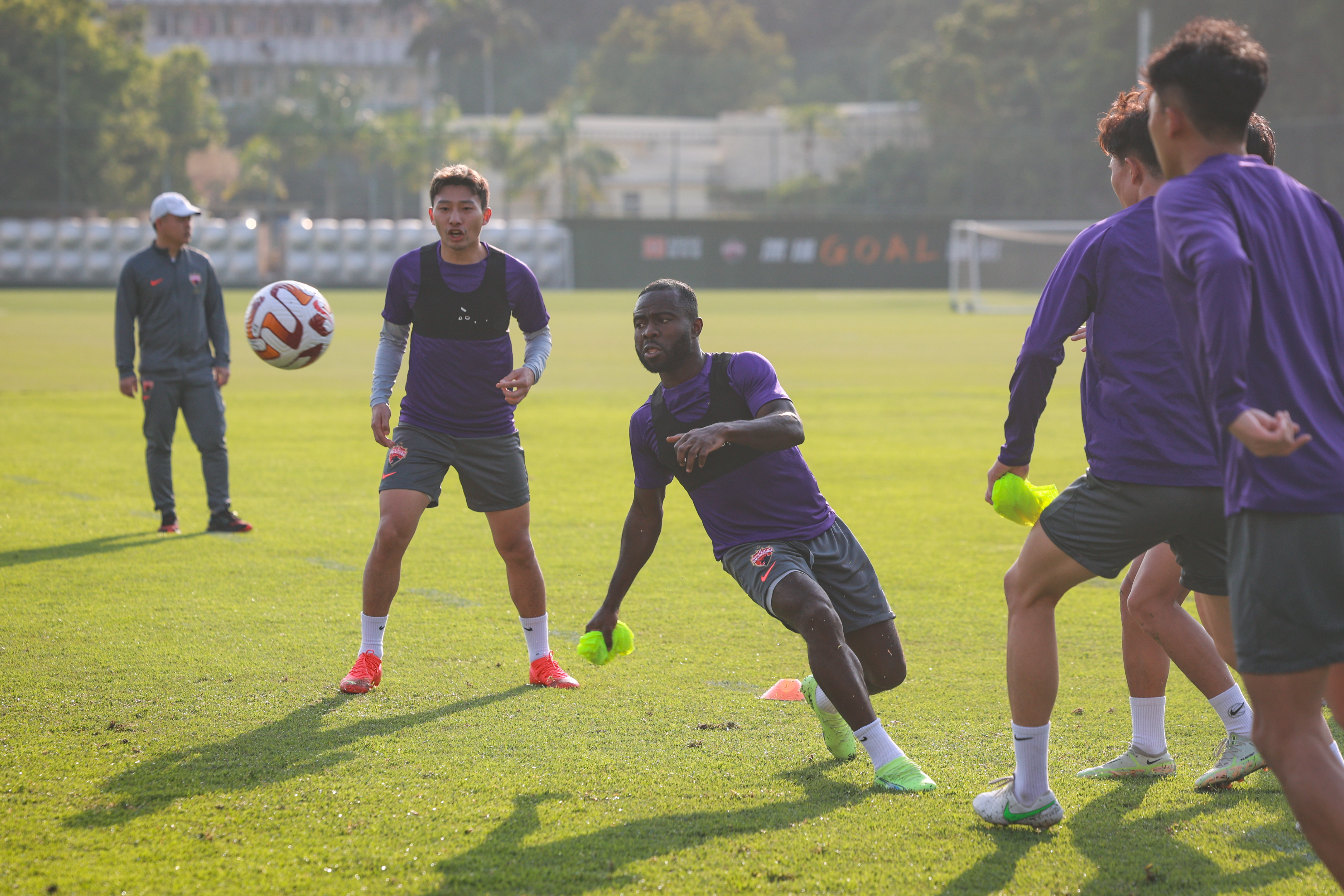 苏州东吴队员士气高昂，努力备战下一场比赛