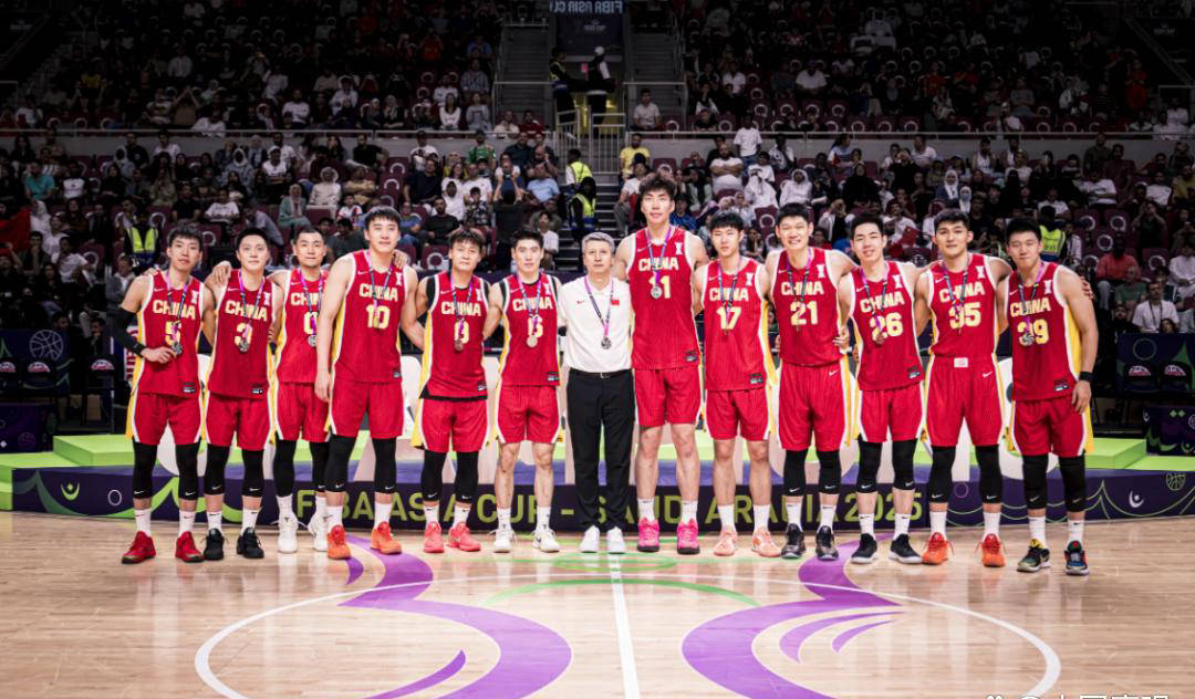 威廉希尔中文站-大洋洲杯篮球赛精彩对抗激情上演 威廉希尔中文站-大洋洲杯篮球赛精彩对抗激情上演