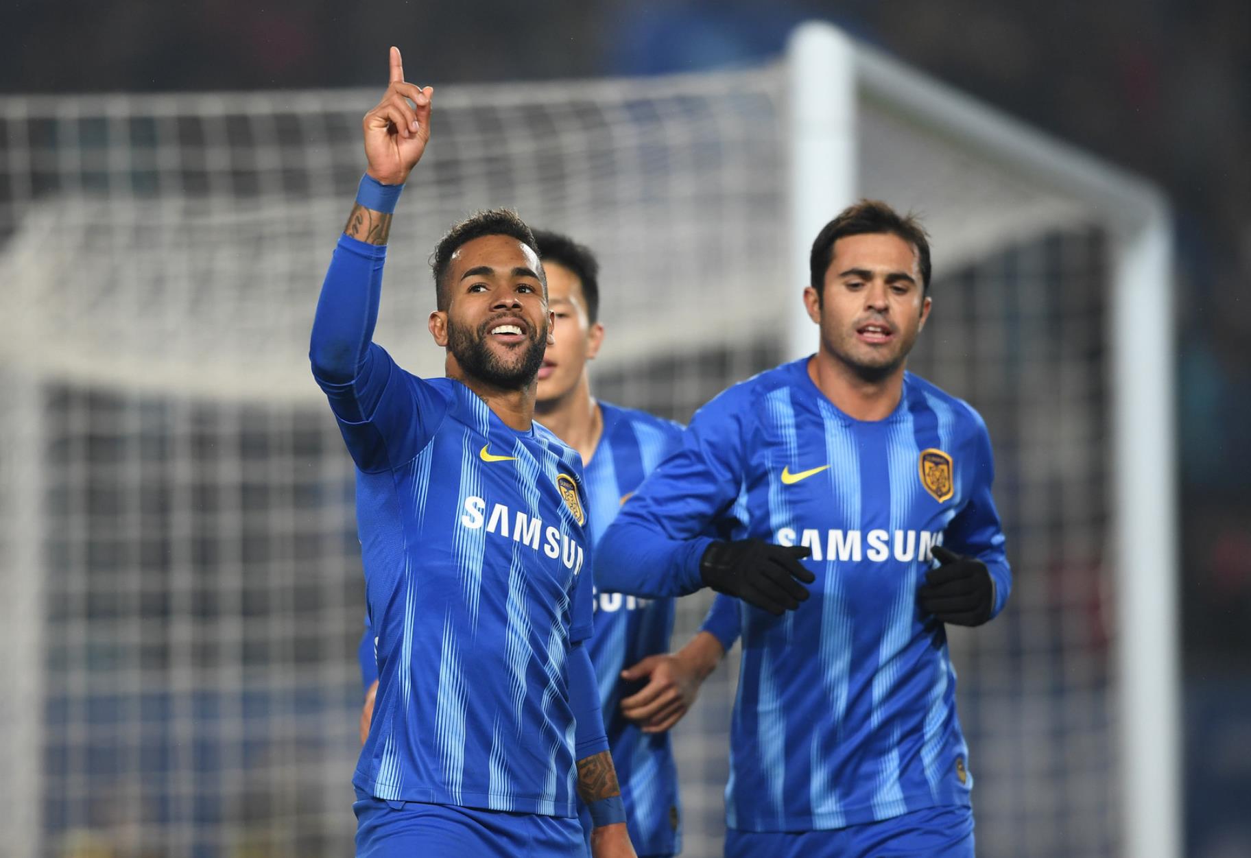 英国威廉希尔-费拉拉森卢卡尼走红,连胜在望 英国威廉希尔-费拉拉森卢卡尼走红,连胜在望