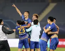 绿城主场逼平苏宁，赛后言和