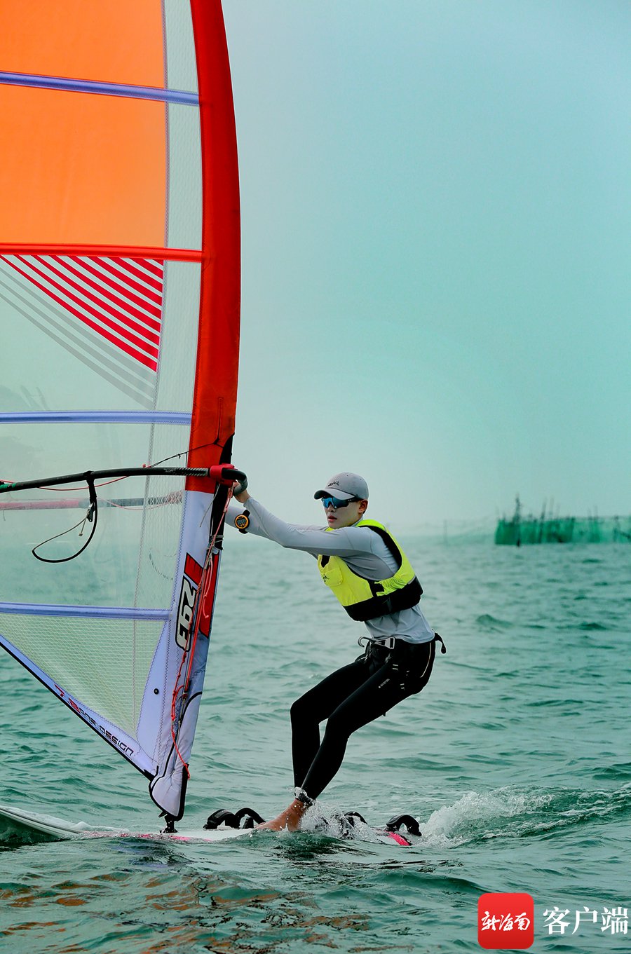 威廉希尔app-帆船赛事激动人心,竞技水平高超 威廉希尔app-帆船赛事激动人心,竞技水平高超