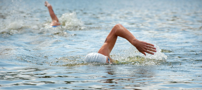 威廉希尔中文站-乌克兰选手在铁人三项比赛中获得佳绩 威廉希尔中文站-乌克兰选手在铁人三项比赛中获得佳绩