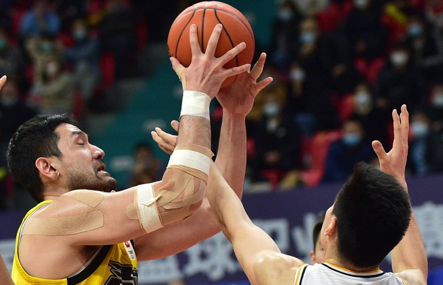 英国威廉希尔-吉林队不畏强敌，夺得关键胜利