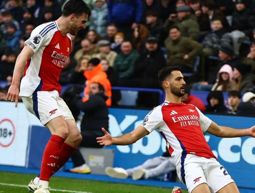 利兹联主场不敌阿森纳,保级困难更加艰巨 利兹联主场不敌阿森纳,保级困难更加艰巨