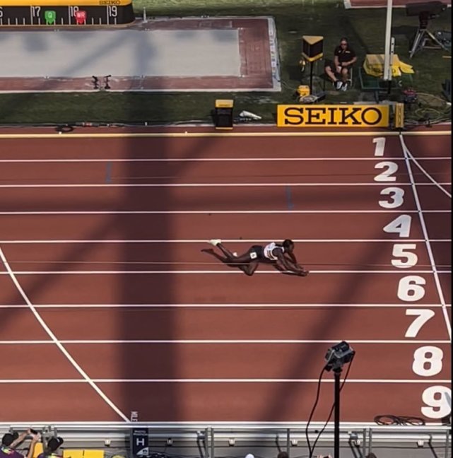 玻利维亚选手登顶田径比赛女子400米栏领先成绩 玻利维亚选手登顶田径比赛女子400米栏领先成绩