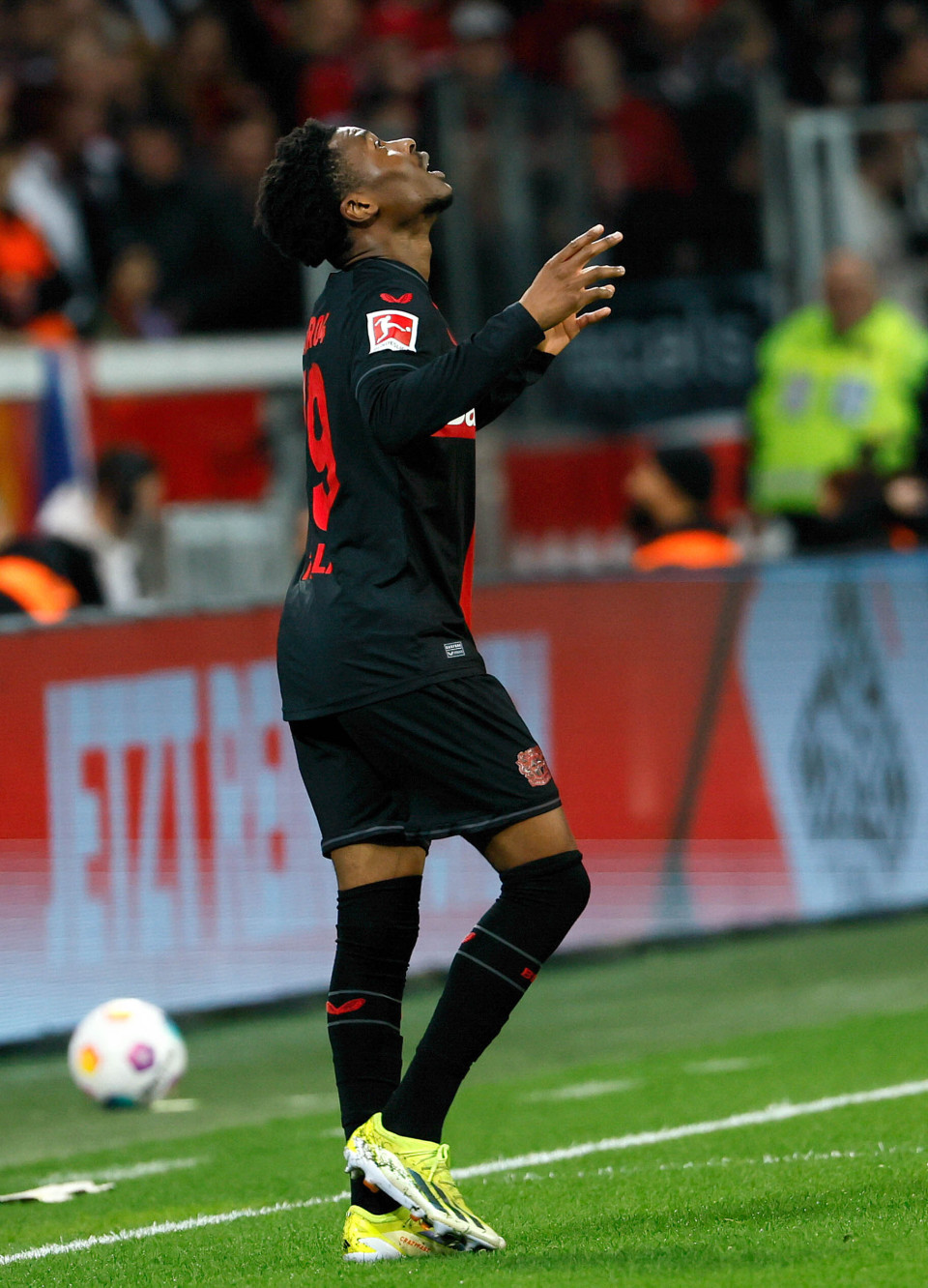 沃尔夫斯堡主帅:球队状态良好,欲冲击德甲亚军 沃尔夫斯堡主帅:球队状态良好,欲冲击德甲亚军